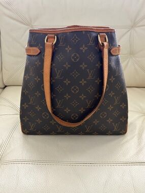Louis Vuitton Batignolles Vertical